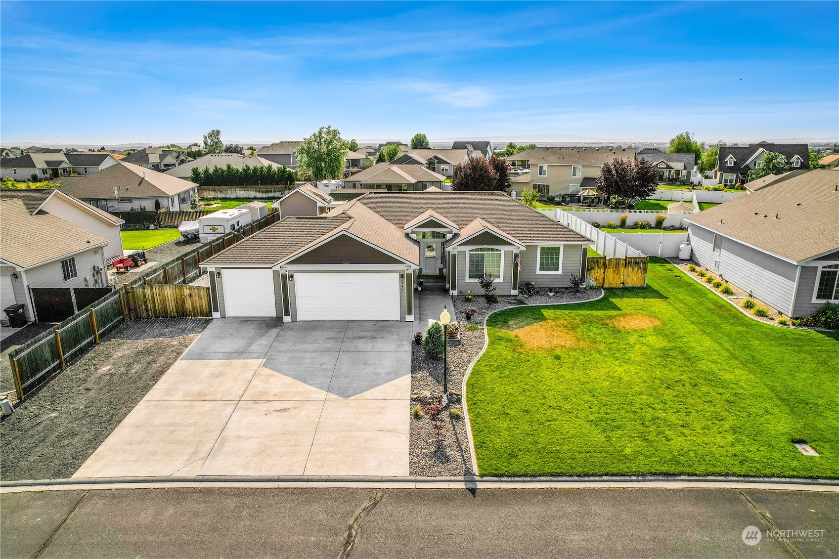 Dandero St, Moses Lake, WA 98837