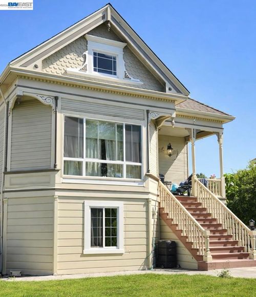 1840 90th Ave, Oakland, CA, 94603-1251 | Card Image