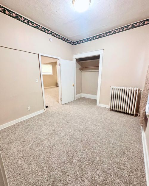672 Case Ave, Saint Paul, MN, 55106-3702 | Card Image