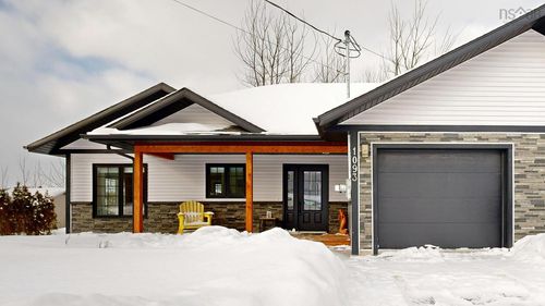 1093 Chapel St, Canning, NS, B0P1H0 | Card Image