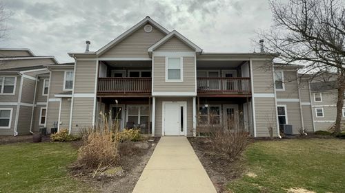 1401 Millbrook Trl, Ann Arbor, MI, 48108-5916 | Card Image