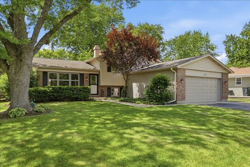 1707 Cherrywood Ln, Lindenhurst, IL, 60046-8890 | Card Image