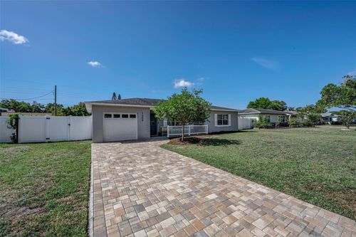 1300 63rd Ave N, SAINT PETERSBURG, FL, 33702-7340 | Card Image