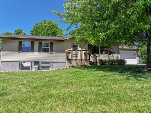 611 E Nestor St, Osakis, MN, 56360-8258 | Card Image