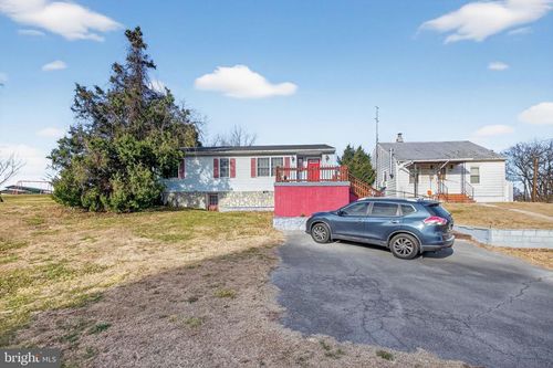 710 Porter Ave, MARTINSBURG, WV, 25401-1814 | Card Image