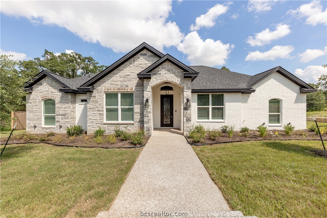 Lola Ln, Bryan, TX 77807