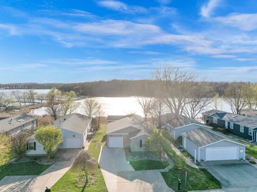 1001 Sunshine Run, Arnolds Park, IA, 51331-7530 | Card Image