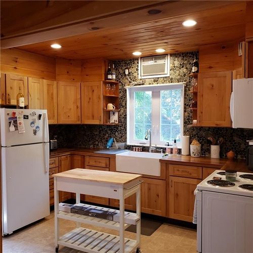 120 Mill St, Tiverton, RI, 02878-1242 | Card Image