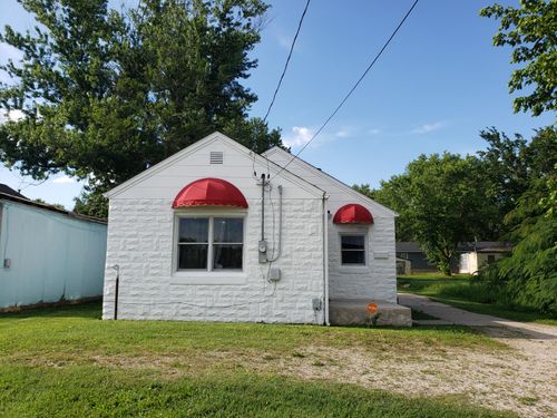 1108 E Cleveland Ave, Monett, MO, 65708-1213 | Card Image
