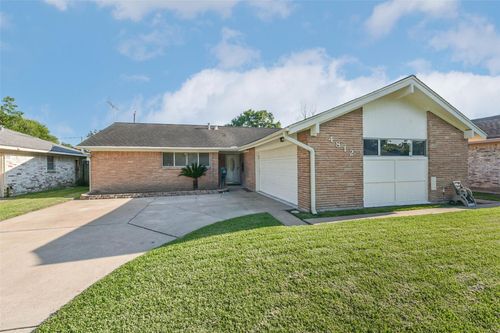 4812 Mistletoe Rd, Pasadena, TX, 77505-2145 | Card Image