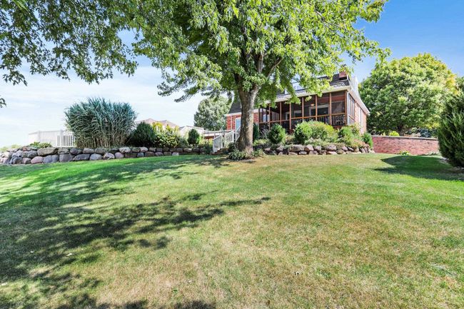 1813 Skyline Dr, House other with 4 bedrooms, 3 bathrooms and null parking in STOUGHTON WI | Image 8