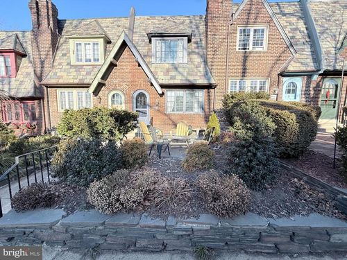 3463 W Queen Ln, PHILADELPHIA, PA, 19129-1440 | Card Image