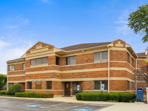 1N131 County Farm Rd, Winfield, IL, 60190-2000 | Card Image