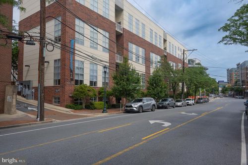 apt-a-8310 Fenton St, SILVER SPRING, MD, 20910-6504 | Card Image