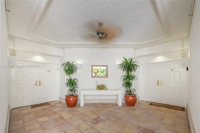 C206 - 3700 Island Blvd, Condo with 3 bedrooms, 2 bathrooms and null parking in Aventura FL | Image 2