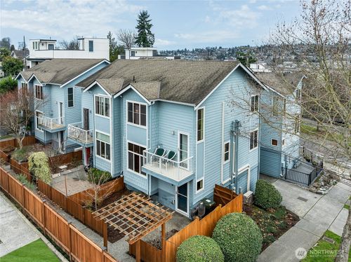 2400 W Boston St, Seattle, WA, 98199-3504 | Card Image