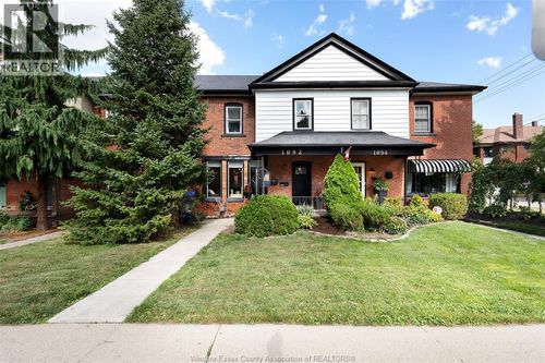 1092 Monmouth Rd, Windsor, ON, N8Y3L7 | Card Image