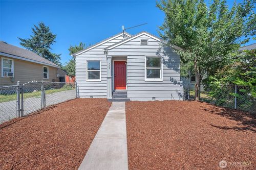 229 23rd Ave, LONGVIEW, WA, 98632-1121 | Card Image