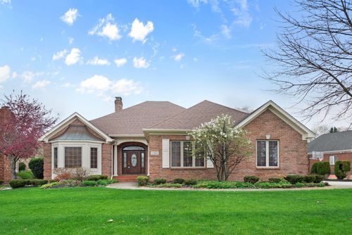 10303 Cherrywood Ln, Munster, IN, 46321-5136 | Card Image