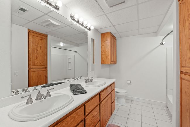 Ensuite to lower level guest bedroom #2 | Image 38