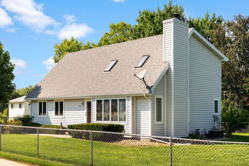 1500 Manchester Crossing, WAUNAKEE, WI, 53597 | Card Image