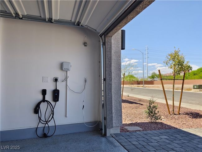 EV charger hook-up in the garage | Image 41