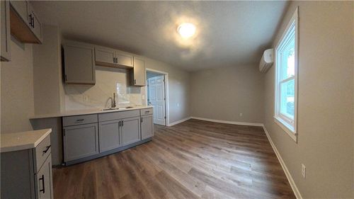 2-4770 Railroad Ave, Shawnee, KS, 66226-2203 | Card Image