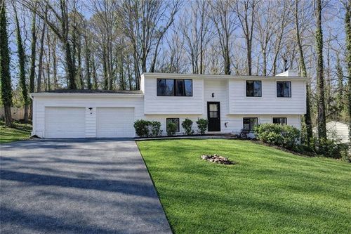 1018 Martin Rd, Stone Mountain, GA, 30088-2513 | Card Image