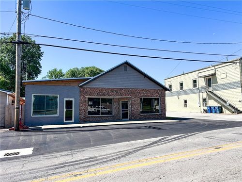 203 E Pickens Rd, Pea Ridge, AR, 72751-2312 | Card Image