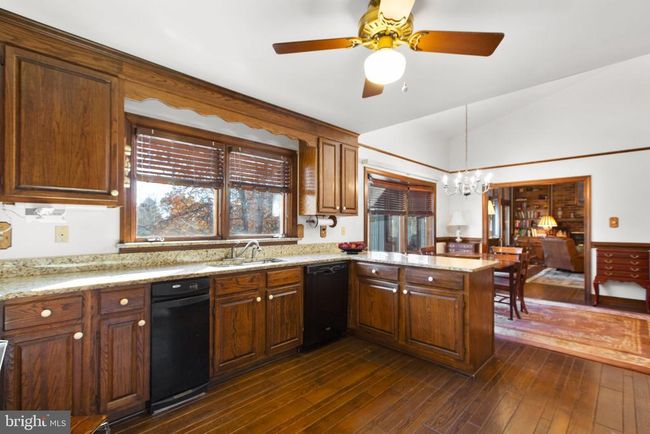 14445 Kings Grant Ln, House other with 3 bedrooms, 3 bathrooms and null parking in DOSWELL VA | Image 24
