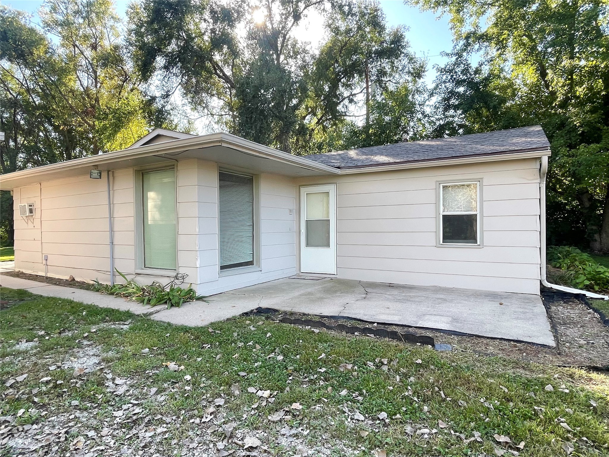 352nd Pl, Van Meter, IA 50261
