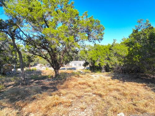 722 Squires Row, Canyon Lake, TX, 78133-4661 | Card Image