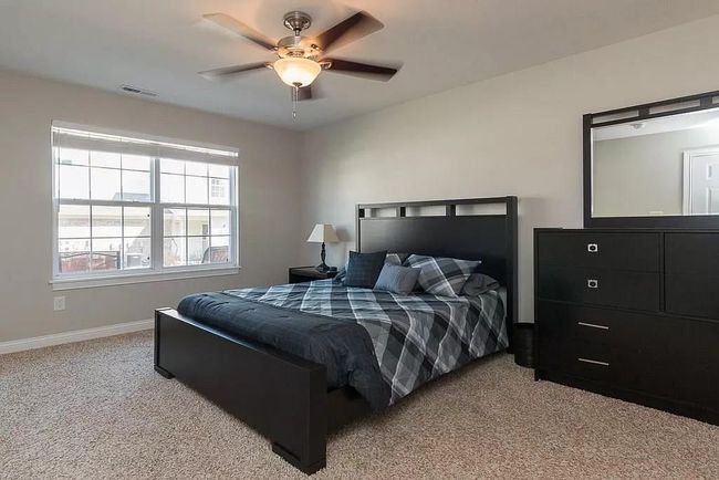UNIT-100 - 9756 Clover Ct, Condo with 3 bedrooms, 2 bathrooms and null parking in Fishers IN | Image 16