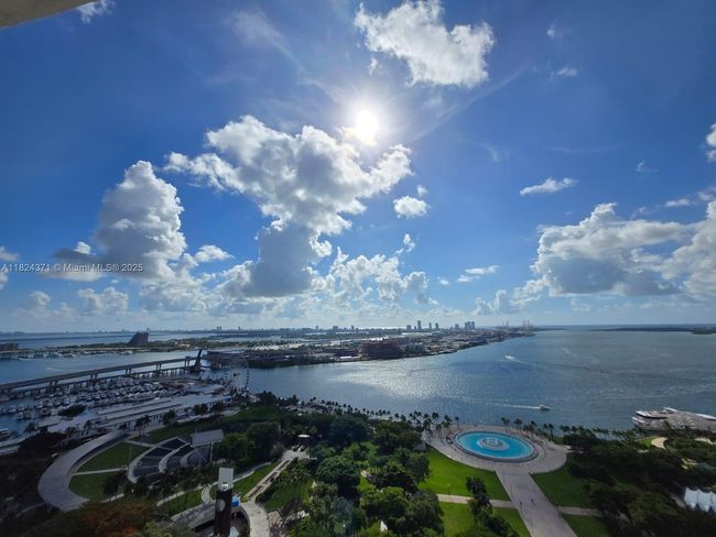 APT-3006 - 50 Biscayne Blvd, Condo with 2 bedrooms, 2 bathrooms and null parking in Miami FL | Image 21