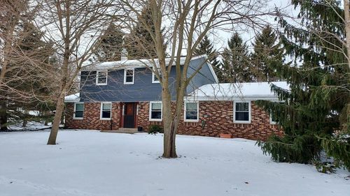 7808 W Plainsview Drive, Franklin, WI, 53132 | Card Image