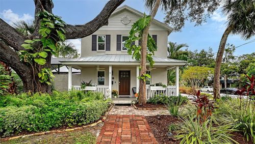 1685 6th St, SARASOTA, FL, 34236-5037 | Card Image