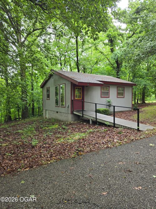 56 Thompson Ln, Noel, MO, 64854-7800 | Card Image