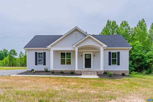 5712 Darlington Heights Rd, Farmville, VA, 23901 | Card Image