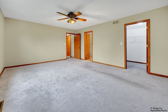 646 Schooner Ln, House other with 4 bedrooms, 3 bathrooms and 2 parking in Elk Grove Village IL | Image 13