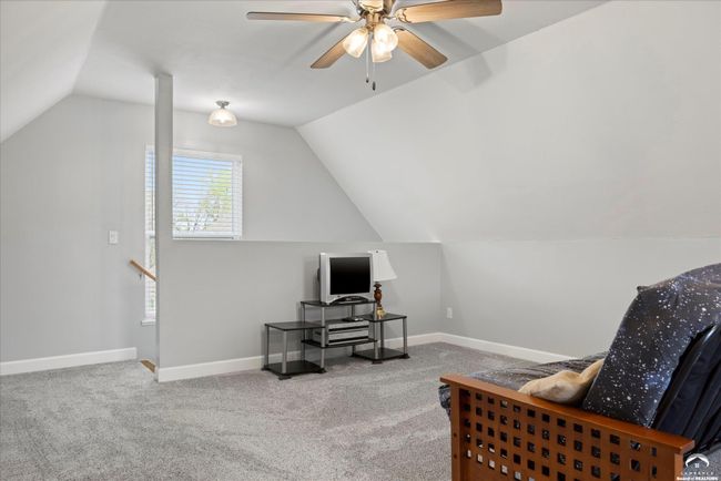 11096 43 Rd St, Home with 3 bedrooms, 3 bathrooms and null parking in Perry KS | Image 21