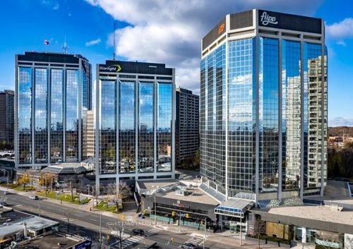 902-3250 Bloor St W, Etobicoke, ON, M8X2X9 | Card Image