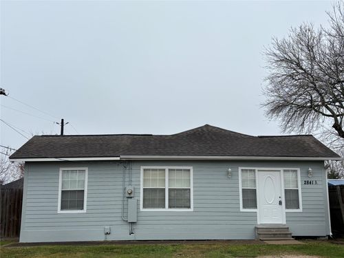 2841 Wagon Trail Rd, Pearland, TX, 77584-9090 | Card Image