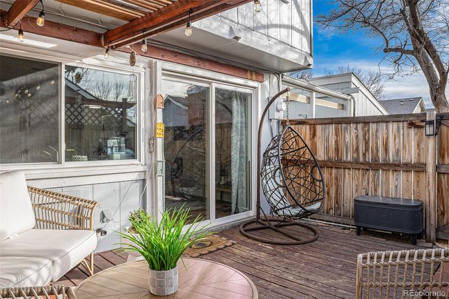 6931 S Knolls Way, Townhouse with 3 bedrooms, 2 bathrooms and 4 parking in Centennial CO | Image 18