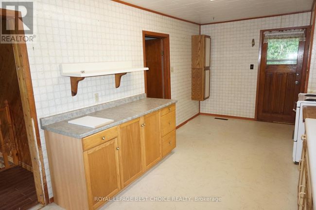 994328 Highway 11, House other with 4 bedrooms, 4 bathrooms and 6 parking in Cobalt ON | Image 10
