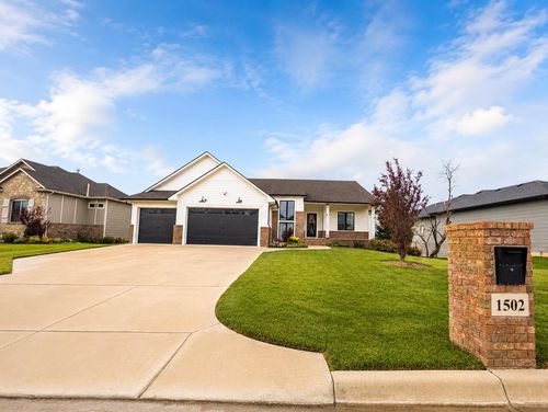 1502 N Shadow Rock Dr, Andover, KS, 67002-5600 | Card Image