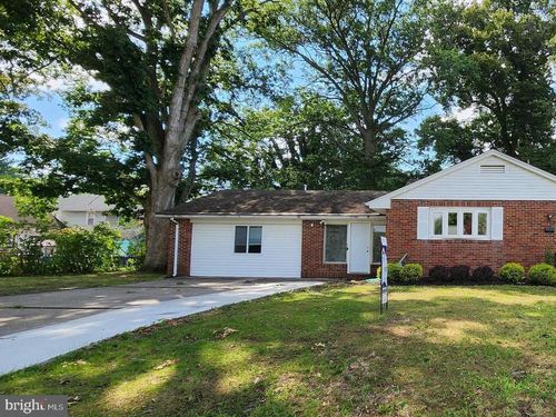 left-side-202 Holly Street, GLASSBORO, NJ, 08028 | Card Image