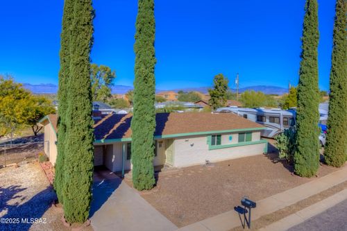 150 W Cn Rock St, Corona de Tucson, AZ, 85641-2117 | Card Image