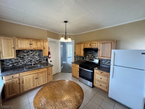 apt-2-156 Brown Ave, Prospect Park, NJ, 07508-1951 | Card Image