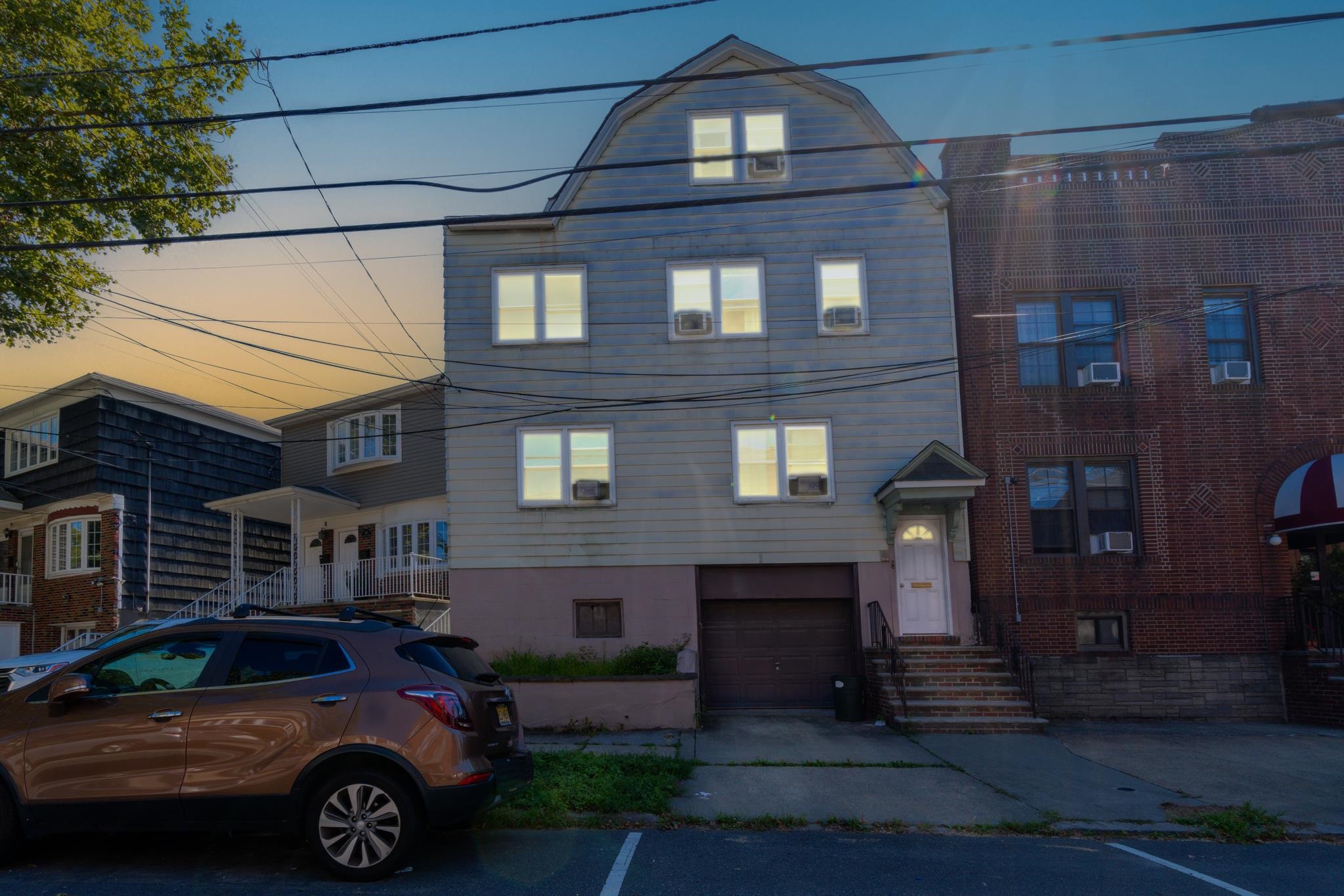 Residential Income in Bayonne 4