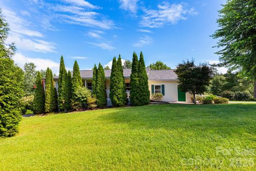73 Ridge Brook Dr, Weaverville, NC, 28787-7320 | Card Image